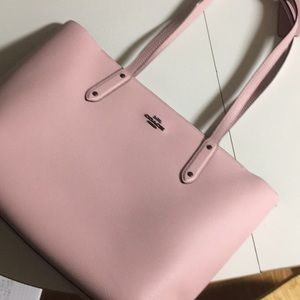 Coach Central Tote with Zip